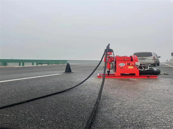 永修马路路基路面开裂下沉注浆加固灌浆